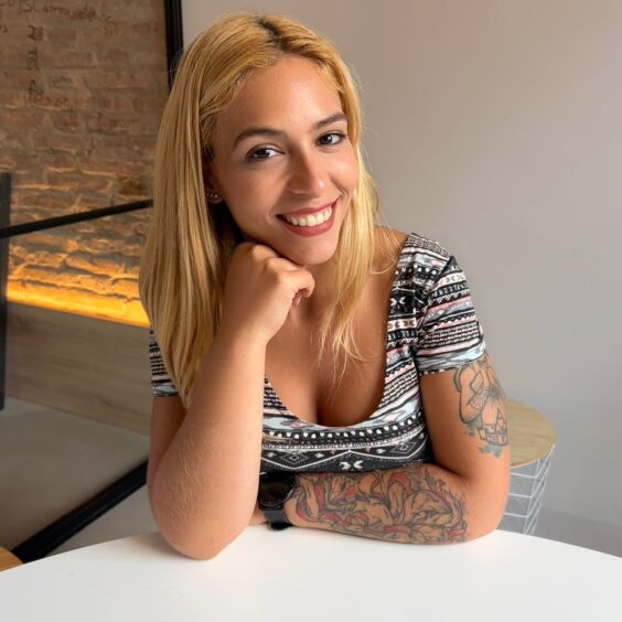 ¡Hola a todos los solteros! ️